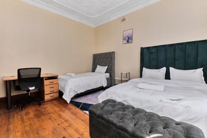 Peaceful Private Rooms in the Heart of Melville with Backup Utilities for solo travellers and couples
