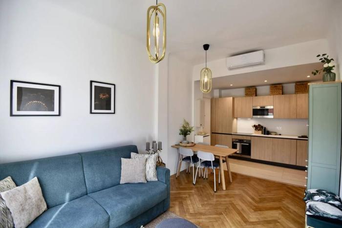 Nice Signature The Port