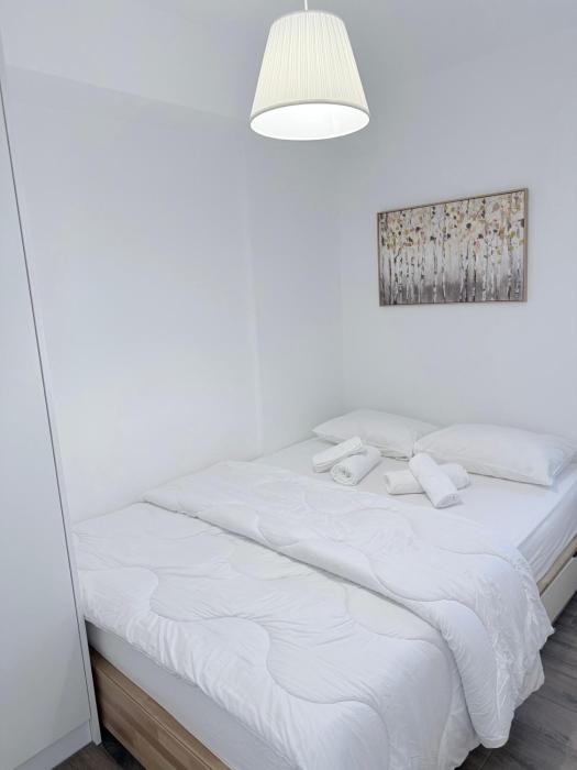 Mont Parnes Little House