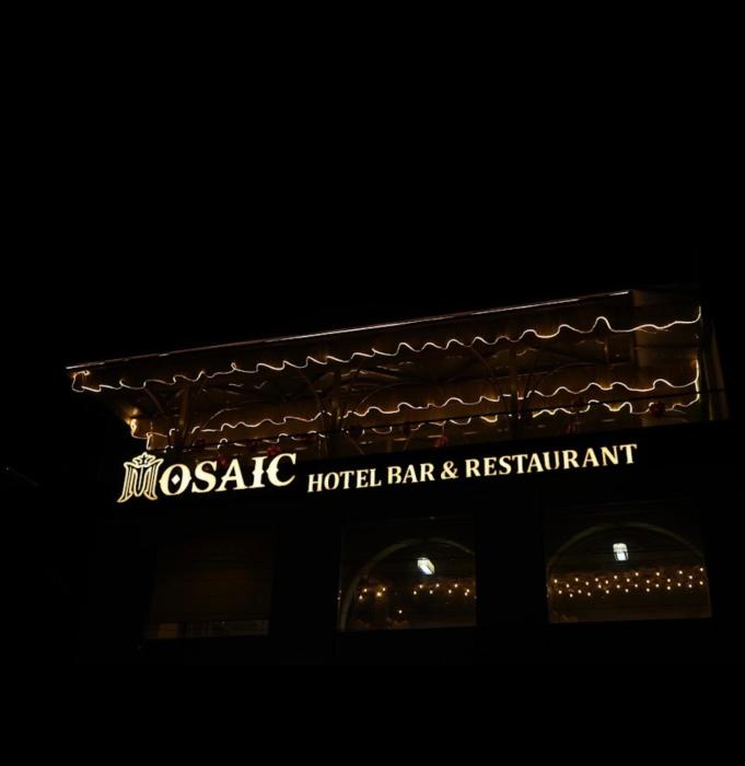 Mosaic Hotel & Bar