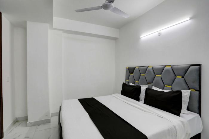 Collection O 247 Hotel