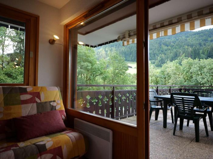 Lumineux 3 pièces - 46m² pour 6 personnes, proche télécabines - FR-1-458-233