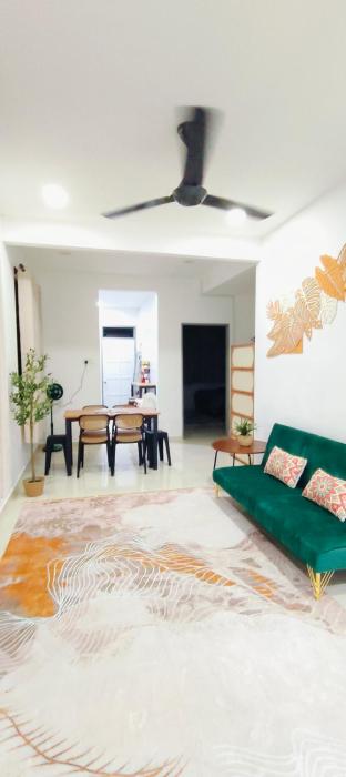 AzGanuHomestay Gong Badak