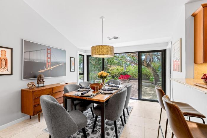 3984 Life of Riley home