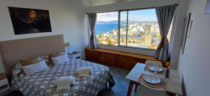 Centro cívico a 100 metros de distancia