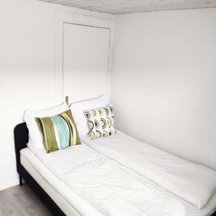 City Central Double Room 5 with free parking