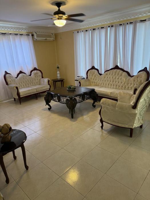 Bright 3BR Santiago Home - Walk to Trails, Dining & The Monument