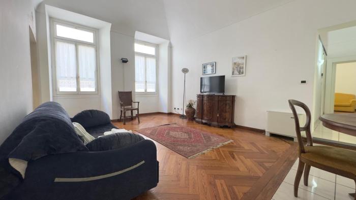 GAUDIO APPARTAMENTs A DUE PASSI DAL TEATRO ARISTON NEL CENTRO DI SANREMO