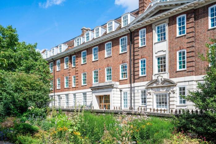 For Students Only AXO Waterloo Ensuite Rooms in London