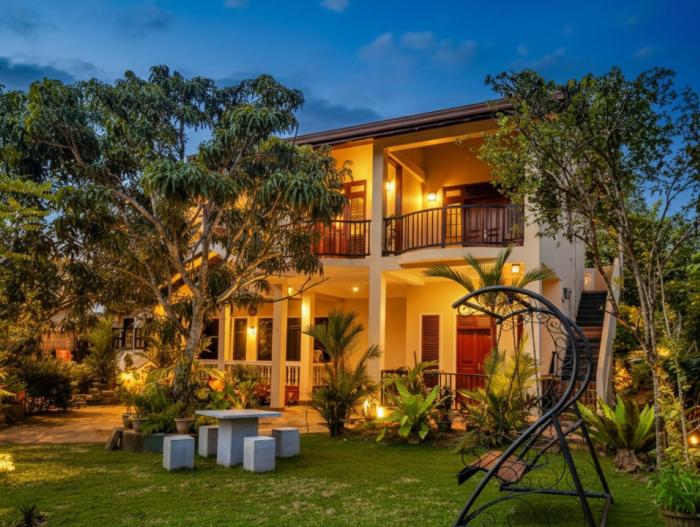 Sunny Side Villa