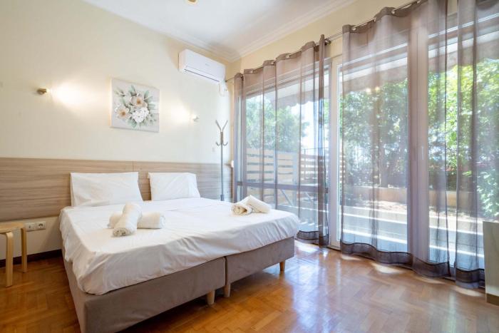 Alimos Deluxe by the sea