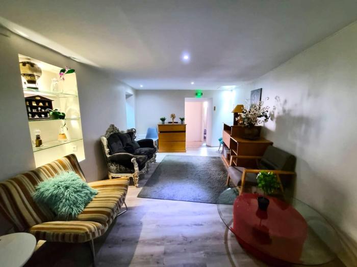 Spacieux de 150 m idéal familles et groupes