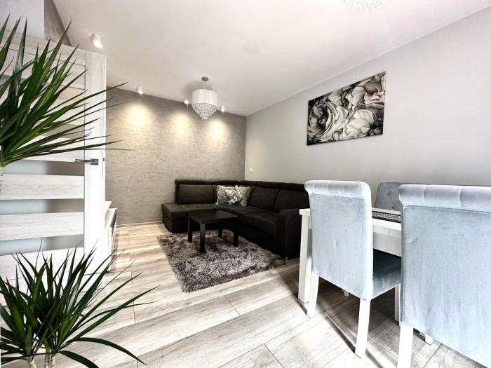 Czartoryskiego Apart - Self Check-In 20h - Parking &Lift & 50m Terrace