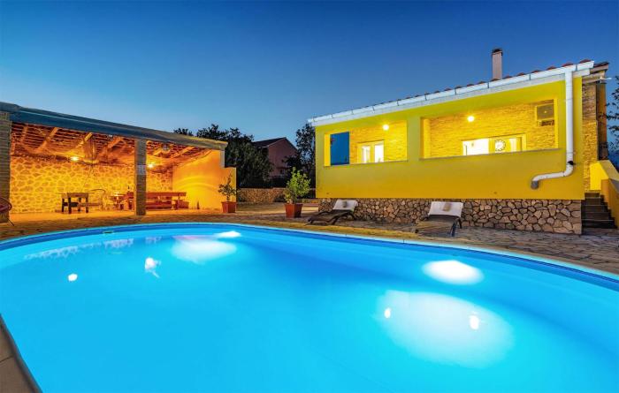 Cozy Home In Vinjerac