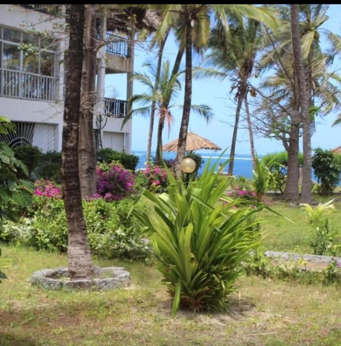 Sirini Home 2BR Beachfront Malindi