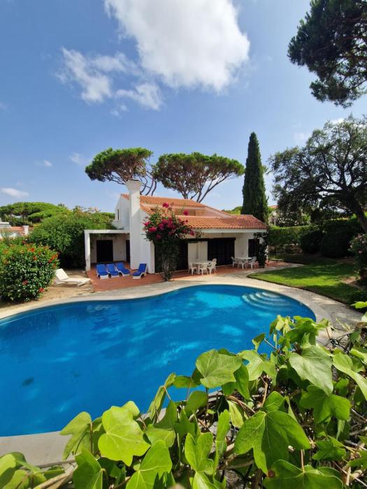 Vintage design villa in Vale do Lobo