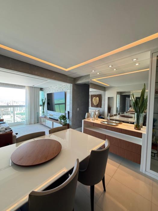 Cobertura dúplex frente mar