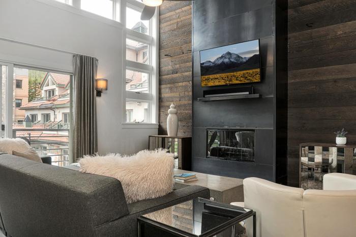 Blue Mesa 2 Ski InOut Hot Tub Access 3Bd 3Ba Sleeps 8-12