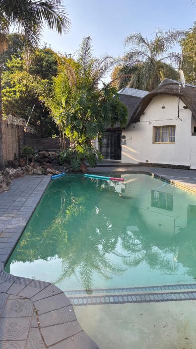 Aneiwa airport lodge