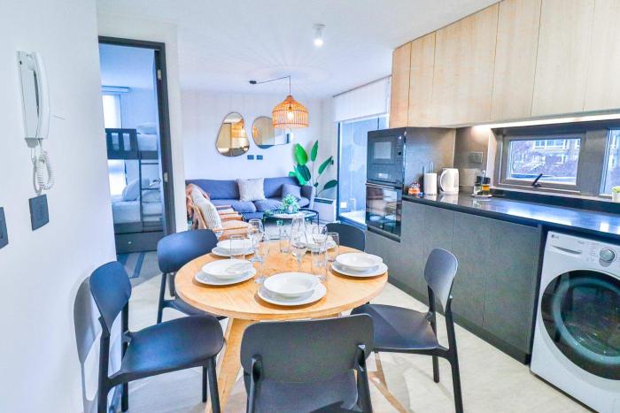 HOM I 2D2B Piscina Jacuzzi Estacionamiento Privado