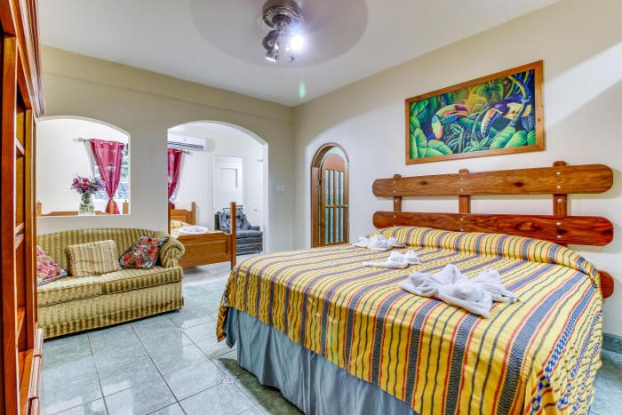 Suite Junior at Midas Belize