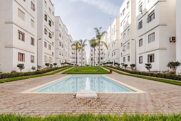 Apartment with Pool 7-Minute Walk to Tamaris Beach