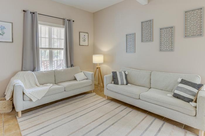 Less Than 4 Mi to UAB and Dtwn Updated Birmingham Apt