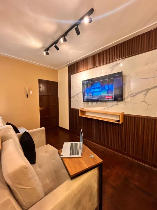 Céntrico Dpto Puca Lima a 2 cuadras de Hospital Rebagliati y Real Plaza Salaverry