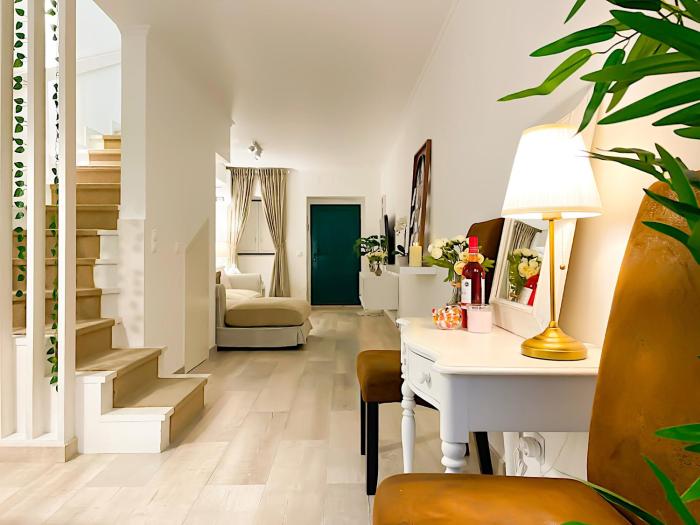 Entire 2 Bedroom Family Friendly House in Belem Lisbon 3 to 5 Guests