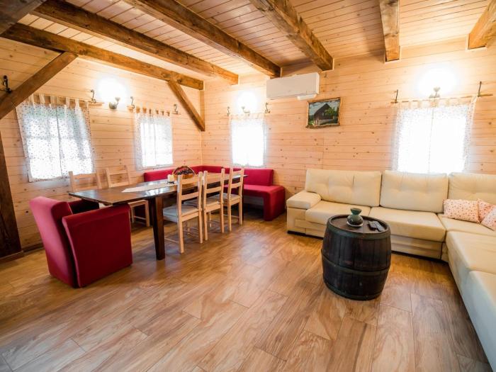 Serene Rustic Haven Holiday Home with Sauna - Two Bedroom Holiday Home with Sauna