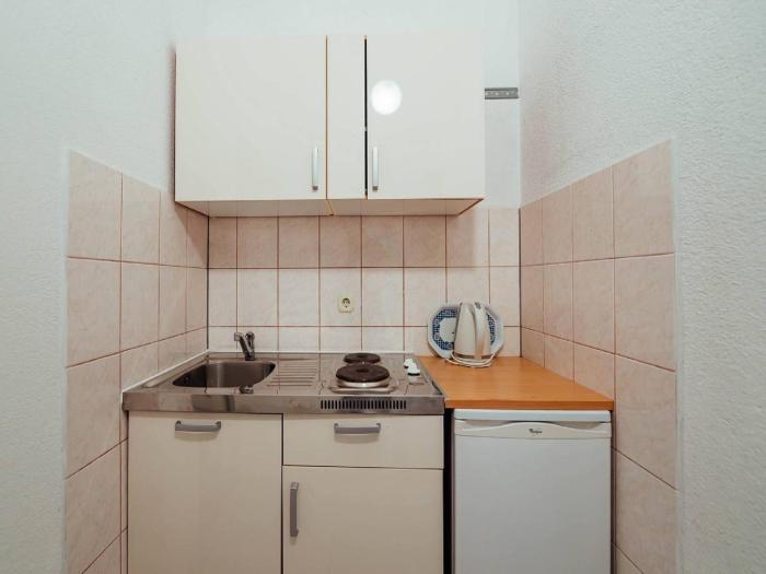 Apartments Pezo - Studio apartment Tina 1