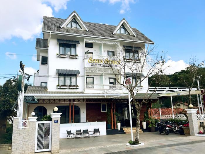 Vô Tư Luxury Hotel