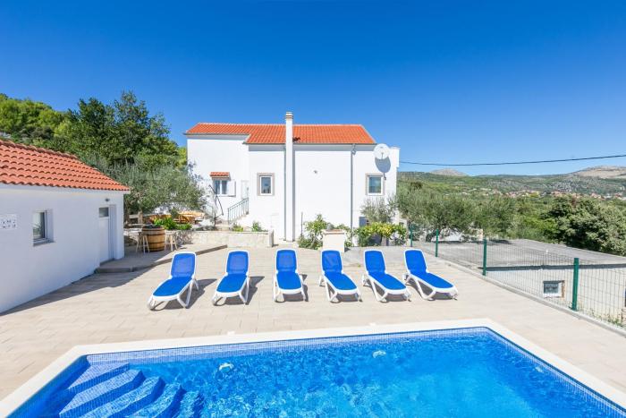 Family friendly house with a swimming pool Pozorac, Trogir - 22648