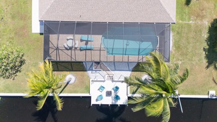 Paradise in Cape w Heated Pool and Gulf Access