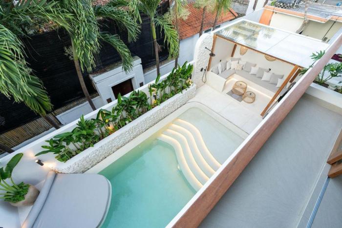 2BR Modern Mediterranean Villa Near Nook