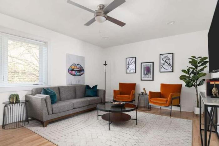 Spacious Midtown Getaway Stylish & Walkable