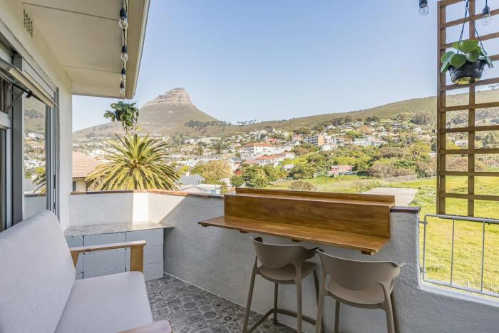 Hillpark Hideaway 2 Bedroom with Mountain Views