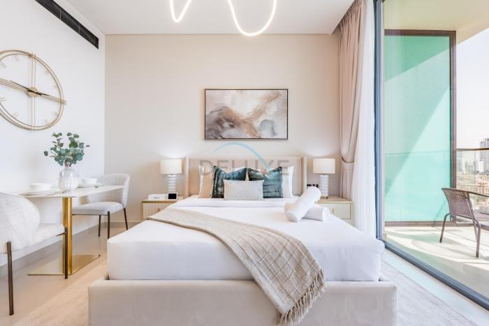 Studio with Community Views, Steps from Circle Mall and Parks, Near Jebel Ali Racecourse, Binghatti Azure, JVC by Deluxe Holiday Homes