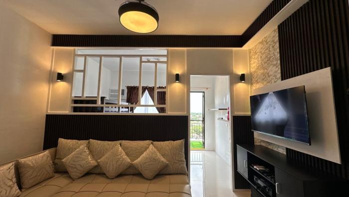 Cozy & Instaworthy Unit at Royal Oceancrest Mactan