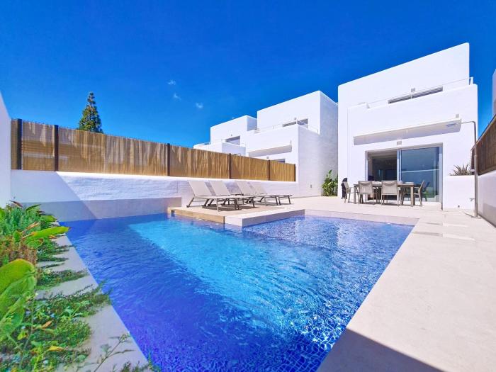 Los Alcazares Villa - 7410