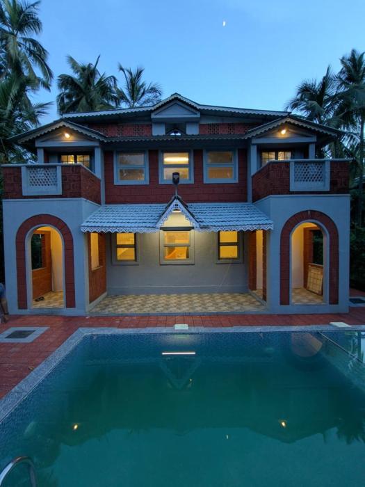 Harrys 4BHK Villa by Aawara Stays