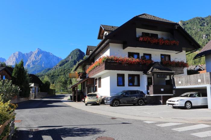 Apartments Rozle