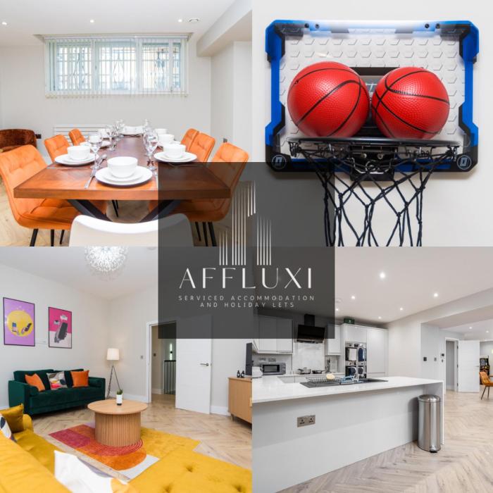 Birmingham 4 Bedroom Apartment - With Parking