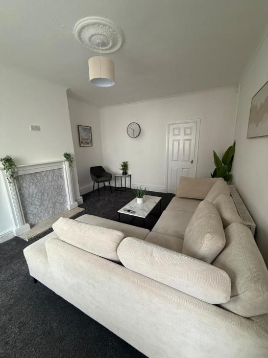 ResiLets Taylor House