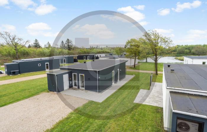 Awesome Home In Ringkøbing With Wifi