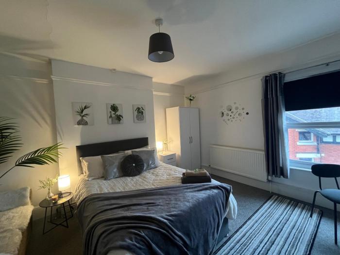 Top Floor Suite - Cedar House