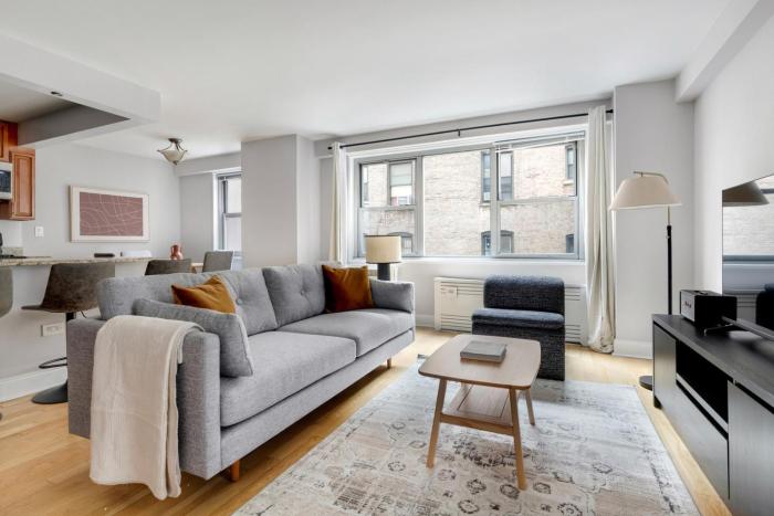 Blueground Manhattan Valley balcony nr Central Park NYC-1965