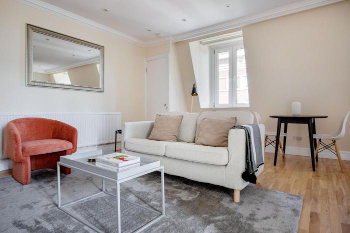 Blueground South Kensington nr museums shops LON-382