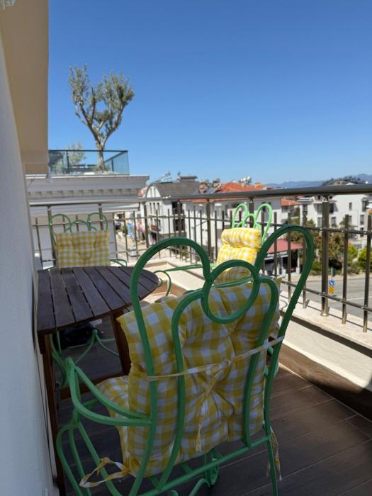 Spacious&Scenic Attic Apartment in Fethiye Center