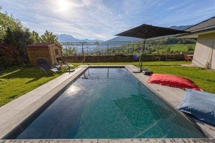 Villa Prestige - Maison avec piscine et vue unique sur les montagnes